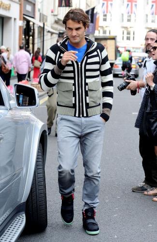 roger-federer-nike-air-yeezy-2-black-solar-red-04.jpg